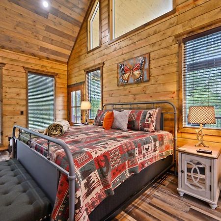 The Adirondack Honeymoon Hot Tub Soaking Tub Wood Burning Fireplace Stephens Gap Extérieur photo