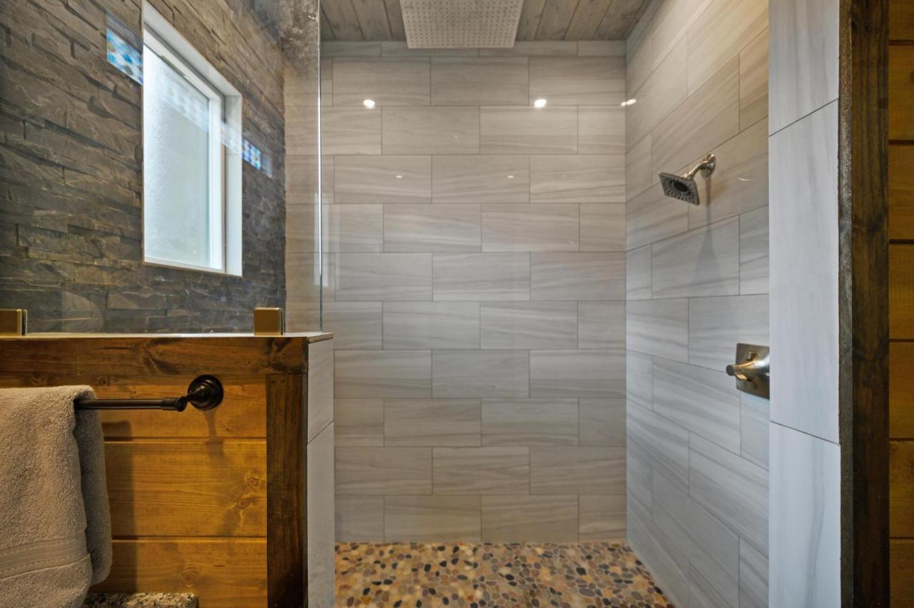 The Adirondack Honeymoon Hot Tub Soaking Tub Wood Burning Fireplace Stephens Gap Extérieur photo