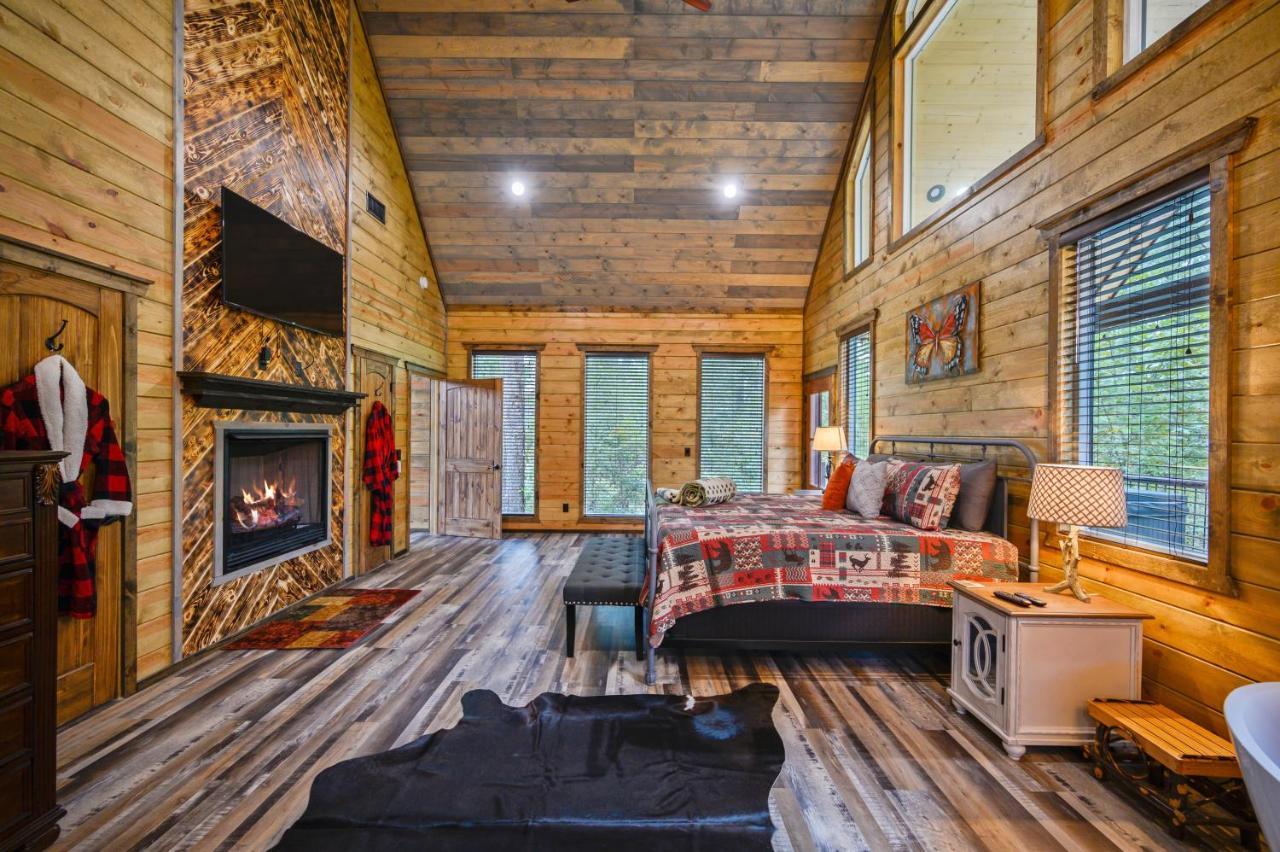 The Adirondack Honeymoon Hot Tub Soaking Tub Wood Burning Fireplace Stephens Gap Extérieur photo