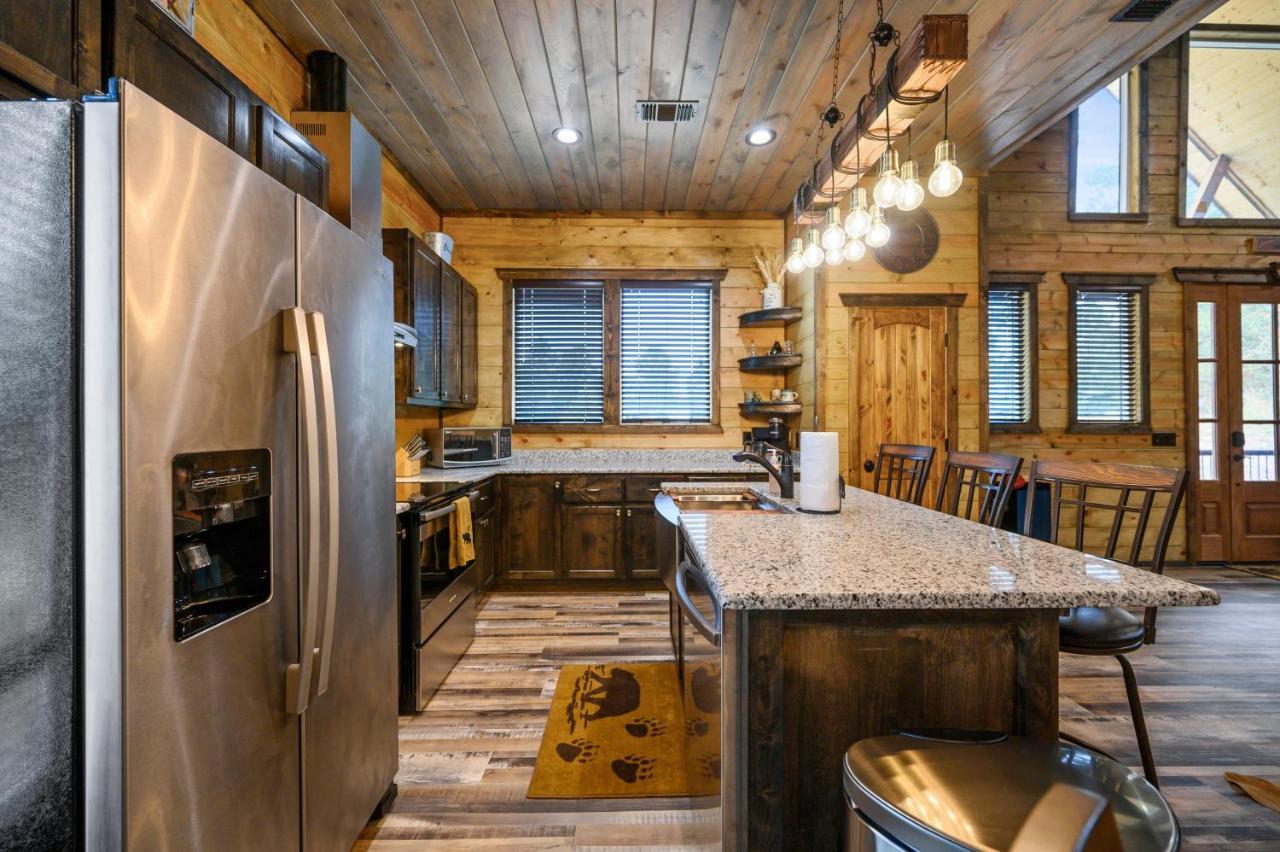 The Adirondack Honeymoon Hot Tub Soaking Tub Wood Burning Fireplace Stephens Gap Extérieur photo
