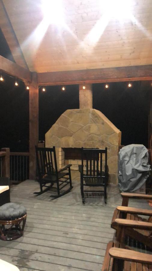 The Adirondack Honeymoon Hot Tub Soaking Tub Wood Burning Fireplace Stephens Gap Extérieur photo